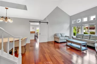 Photo #5: OC23164089 Listing 