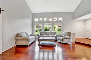 Photo #6: OC23164089 Listing 