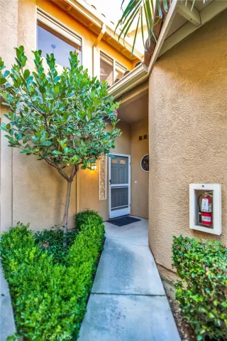 Photo #3: OC23164133 Listing 