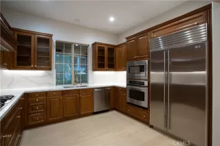 Photo #5: OC23164434 Listing 