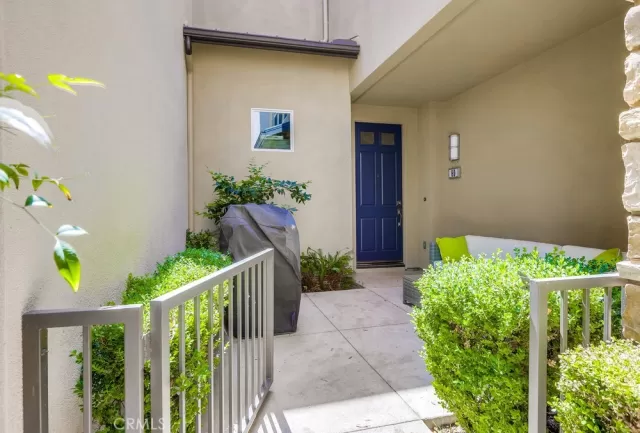 MLS: OC23164708 Condo For Sale