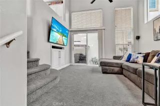 Photo #6: OC23164896 Listing 