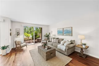 Photo #4: OC23164900 Listing 