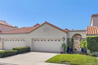 Photo #5: OC23164982 Listing 