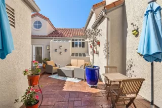 Photo #6: OC23164982 Listing 