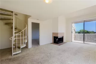 Photo #3: OC23165106 Listing 