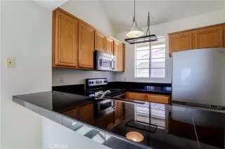 Photo #5: OC23165106 Listing 