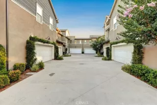 Photo #6: OC23165183 Listing