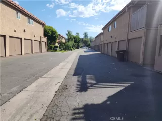 Photo #2: OC23165278 Listing