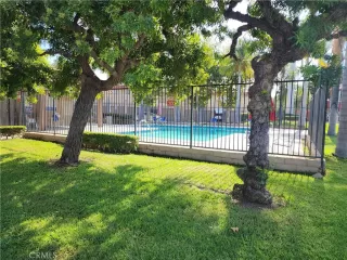 Photo #4: OC23165278 Listing