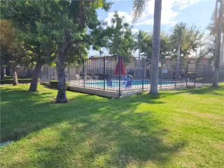 Photo #5: OC23165278 Listing