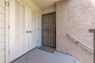 Photo #4: OC23165396 Listing 