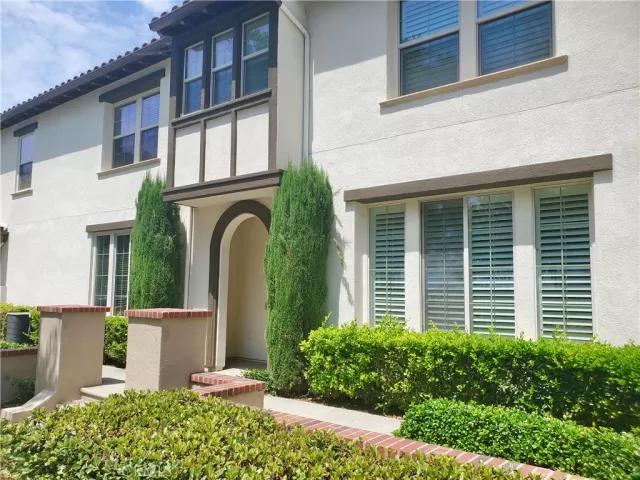 MLS: OC23165621 Condo For Sale