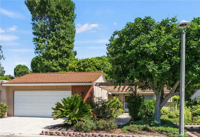 MLS: OC23165637 Condo For Sale