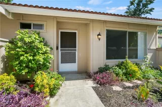 Photo #3: OC23165637 Listing