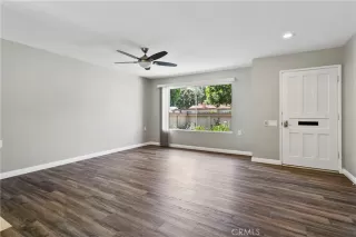 Photo #5: OC23165637 Listing