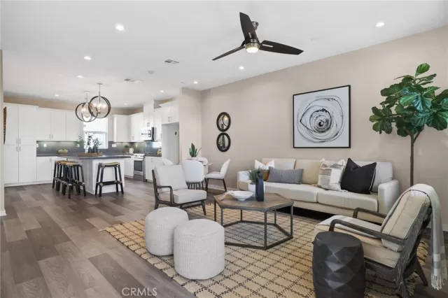 MLS: OC23165707 Condo For Sale