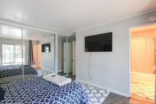 Photo #5: OC23165718 Listing 