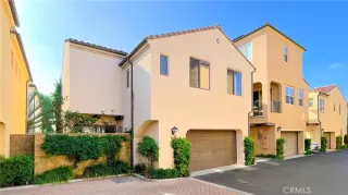 Photo #3: OC23165790 Listing