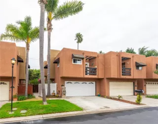 Photo #1: OC23165793 Listing 