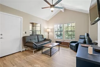 Photo #3: OC23165843 Listing