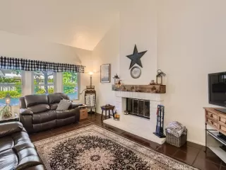 Photo #6: OC23165892 Listing 