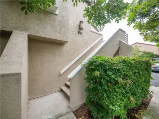 Photo #3: OC23165981 Listing