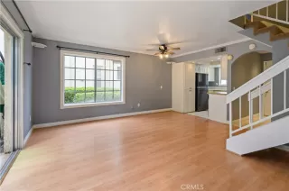 Photo #4: OC23166138 Listing