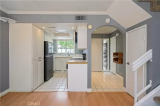 Photo #6: OC23166138 Listing