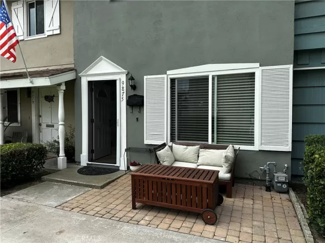 MLS: OC23166275 Condo For Sale