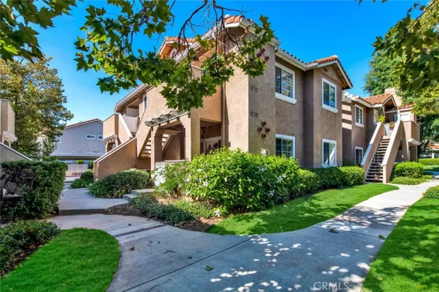 MLS: OC23166308 Condo For Sale