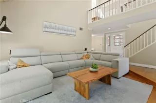 Photo #5: OC23166810 Listing