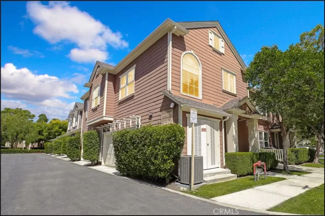 MLS: OC23166911 Condo For Sale