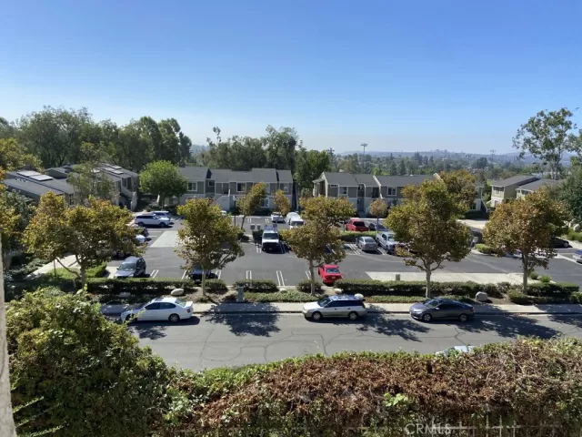 MLS: OC23167450 Condo For Sale