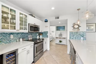 Photo #4: OC23167775 Listing 