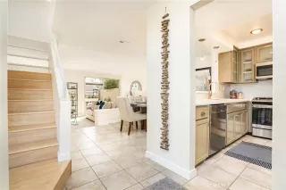 Photo #3: OC23167881 Listing 