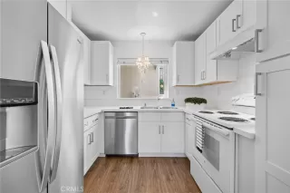 Photo #4: OC23167953 Listing 