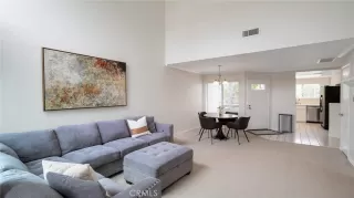 Photo #5: OC23168158 Listing 