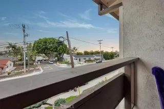 Photo #1: OC23168366 Listing