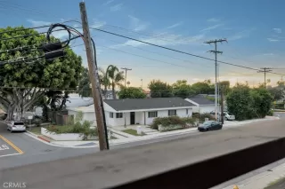 Photo #2: OC23168366 Listing