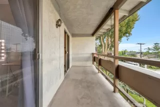 Photo #4: OC23168366 Listing