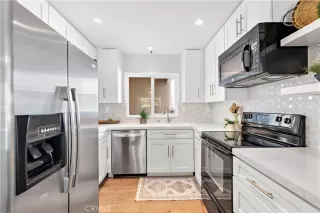 Photo #5: OC23168419 Listing 