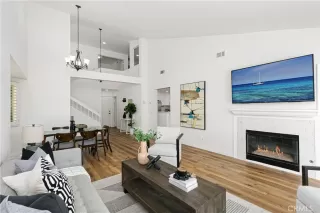 Photo #4: OC23168744 Listing 