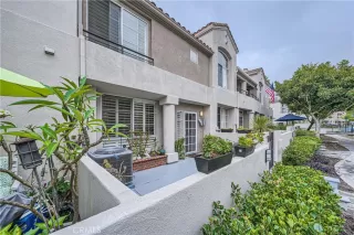 Photo #1: OC23168815 Listing 