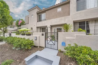 Photo #5: OC23168815 Listing 