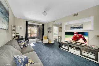 Photo #4: OC23169344 Listing 