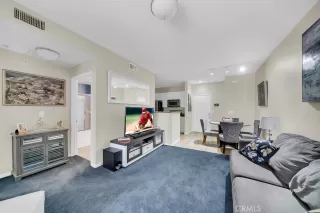 Photo #6: OC23169344 Listing 