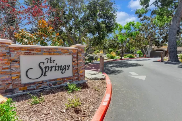 MLS: OC23169412 Condo For Sale