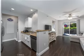 Photo #2: OC23169430 Listing 