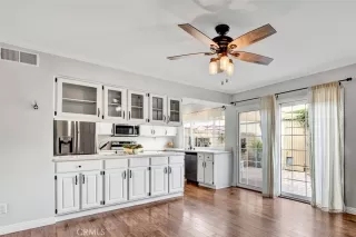 Photo #6: OC23169526 Listing 